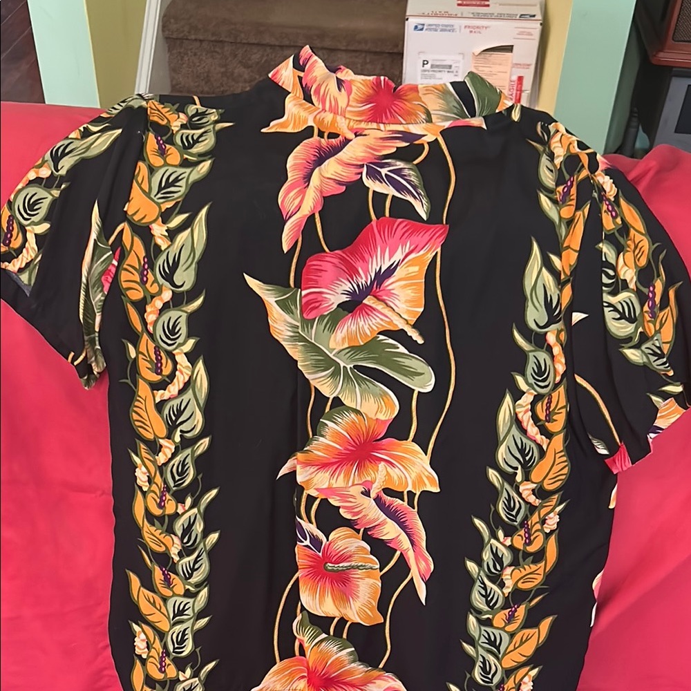 Hilo Hattie Black and Orange Casual Button Down Shirt
